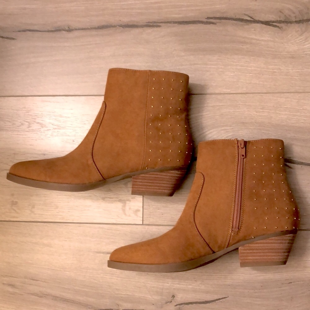 NEW Guess booties